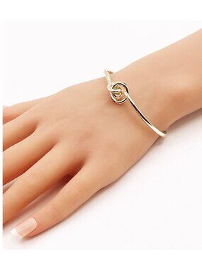 Kendra Scott Presleigh Knotted Cuff Bracelet In Gold Tone